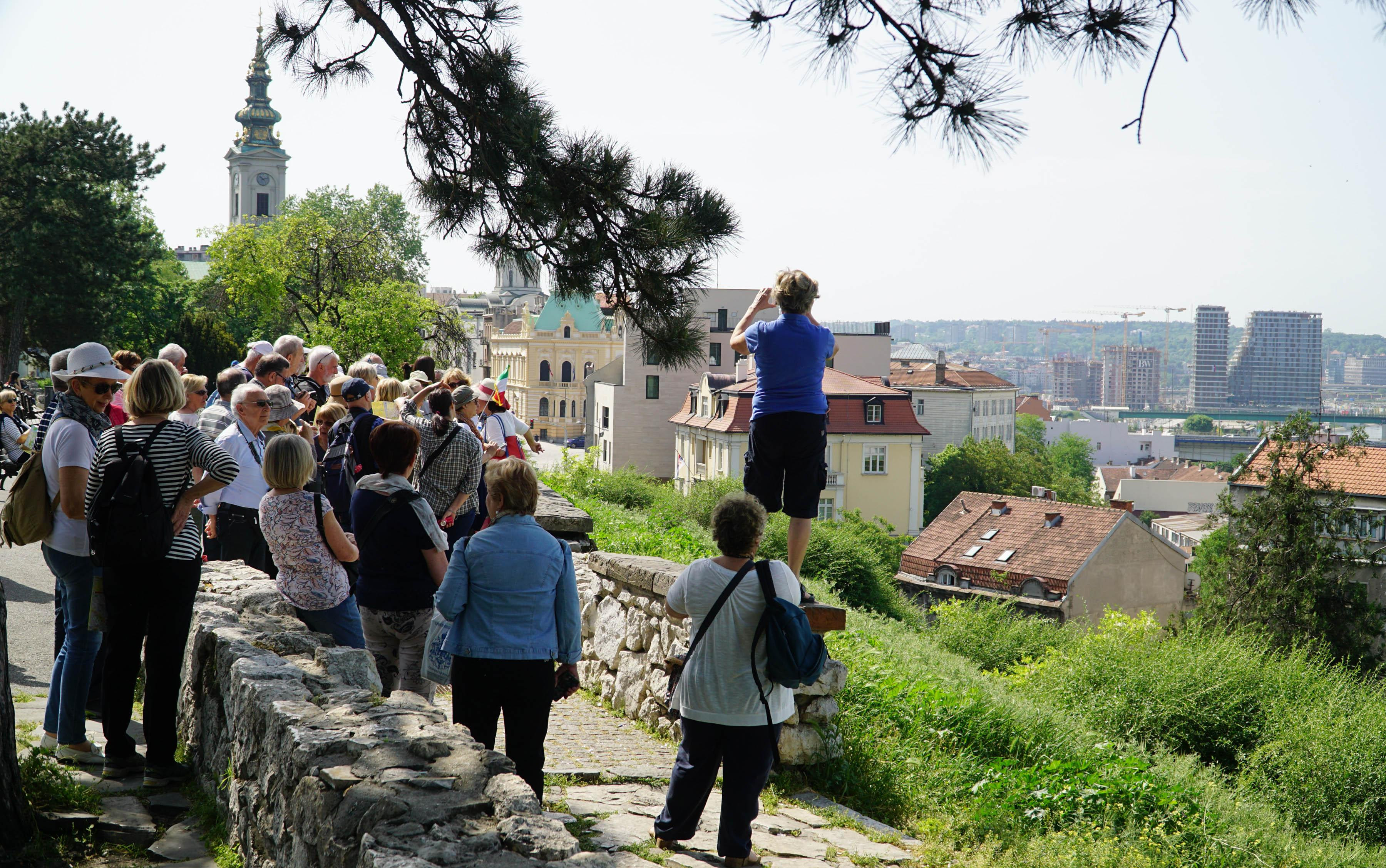 NAJSIGURNIJI JE ODMOR U SRBIJI: Još 400.000 turističkih vaučera, uz dve nove destinacije!